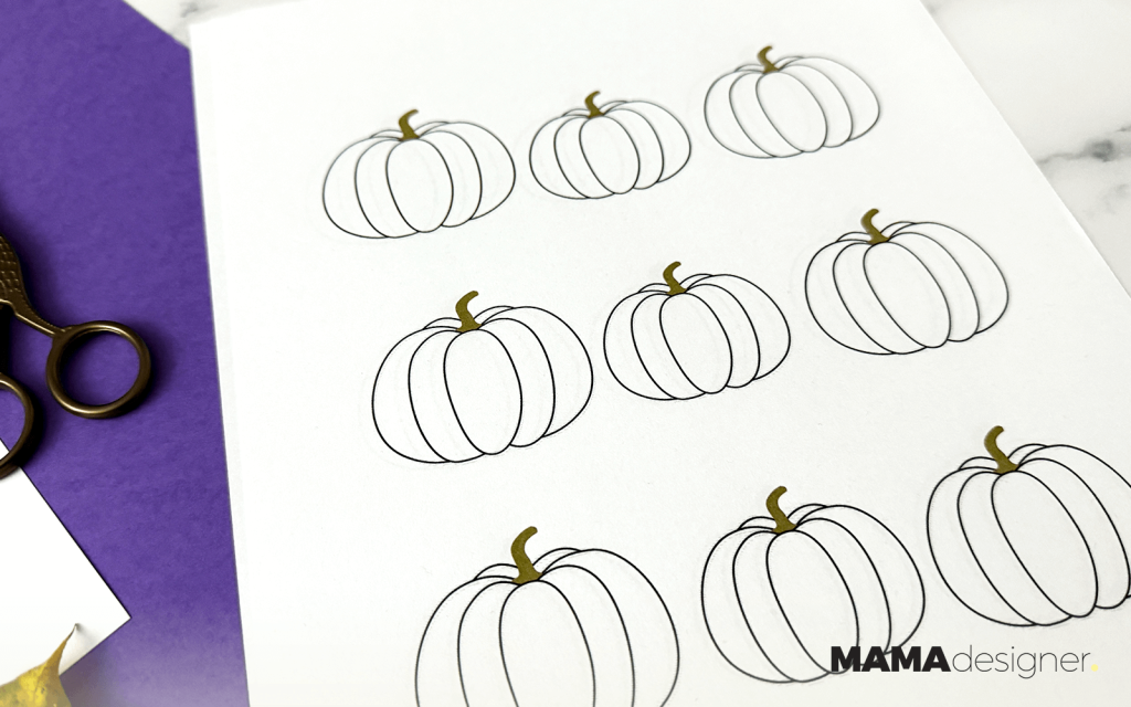 Widok dyniowej kolorowanki z 9 dyniami do pokolorowania.